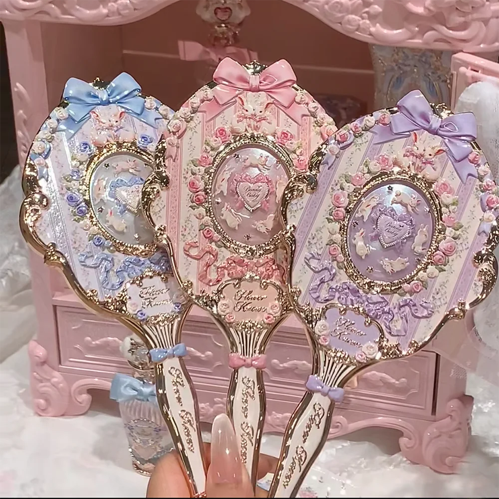 Flower Knows Bunny Garden Niedlicher Vintage-Handspiegel mit Hasenmotiv, tragbarer Kosmetikspiegel für Mädchen Image