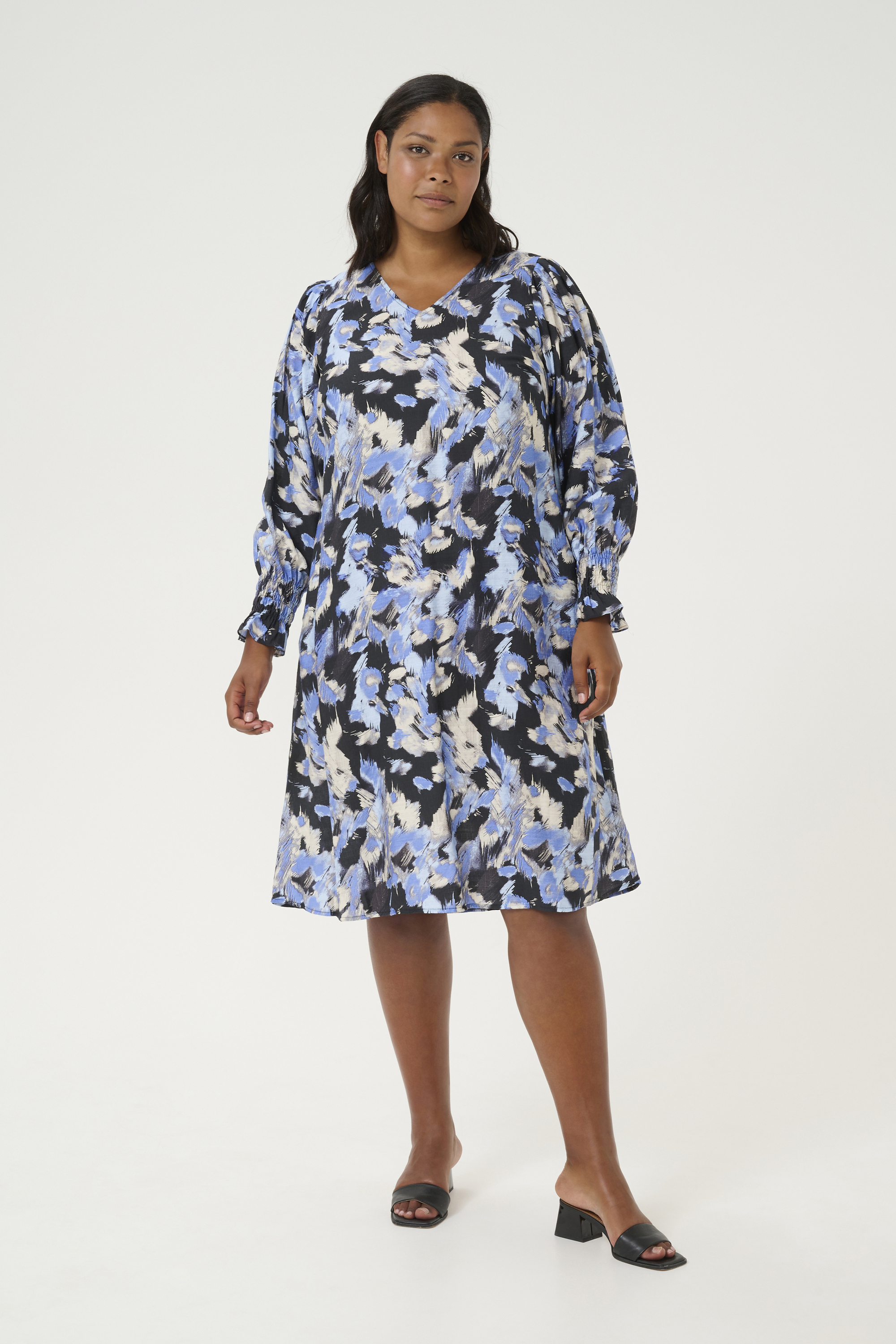 Kleid A-shape black blue EU 50 / UK 22