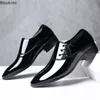 Neue 2025, modische Herren-Lackleder-Schuhe, Kleid, Schnürung, spitze Zehenschuhe für Männer, Hochzeit, Business, Party, lässig, 38–49 große Größe