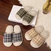 Casual Hausschuhe Frauen Hause Flache Mode Frühling Sommer Luxus Designer Schuhe Damen Indoor Elegante Plattform Schuhe Große Größe