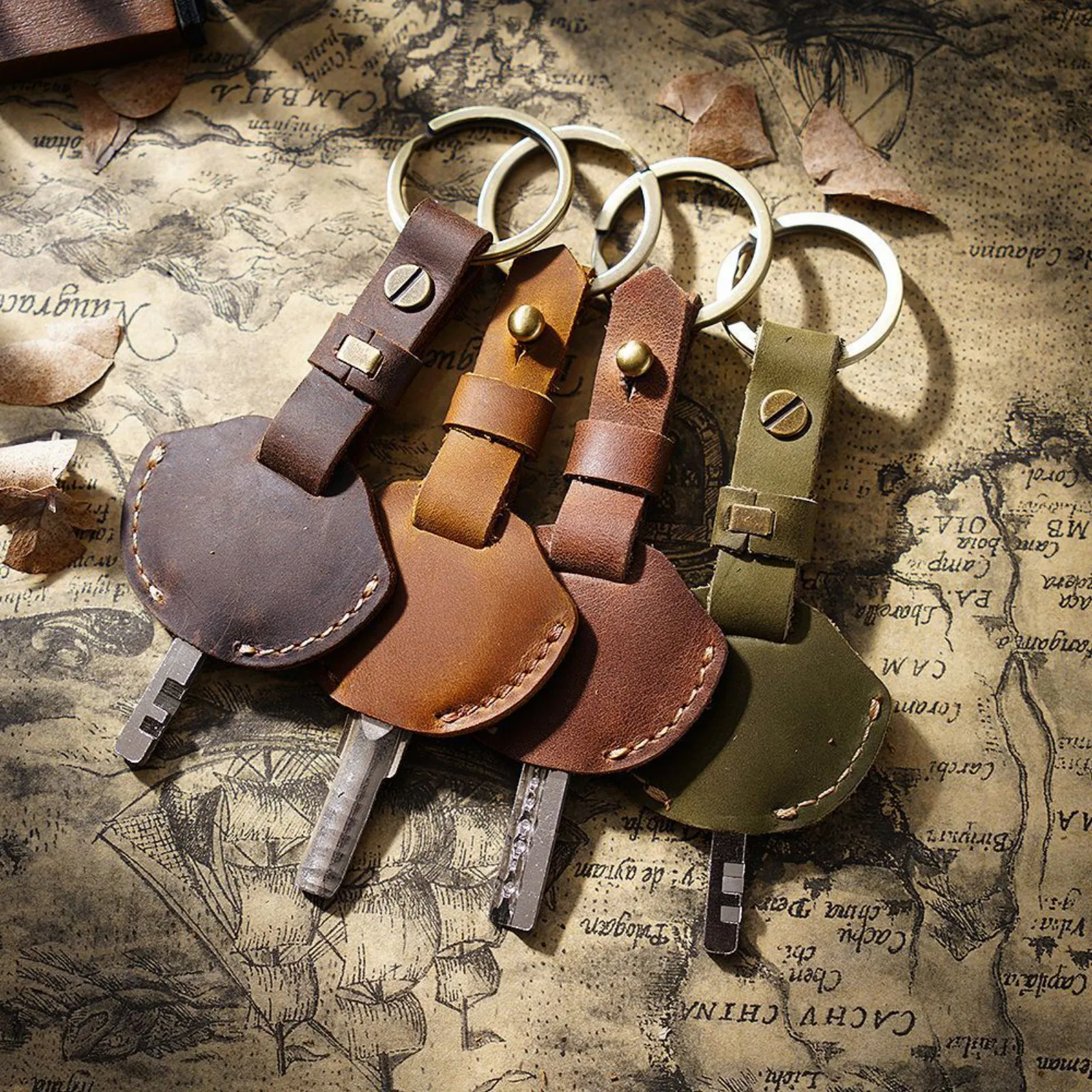 Schlüsselhülle aus echtem Leder mit Schlüsselanhänger, stilvolles Schlüsselanhänger-Schlüsselanhänger-Etui aus Leder, Autoschlüsselhalter für Damen und Herren Image