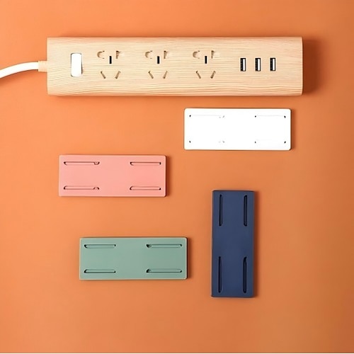 4 Stück selbstklebende, stanzfreie Steckdosenhalter, selbstklebende Halterung zur Befestigung von Steckdosenleisten, bohrfreier Steckdosenleisten-Organizer für Router, Verlängerungskabel und Image