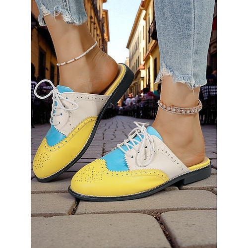 Damen-Oxford-Schuhe im Vintage-Farbblock-Stil der 1950er Jahre – gelb-blaue Slip-On-Schnürschuhe für lässigen Streetstyle, Ausflüge und Wochenendreisen Image