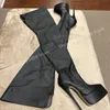 Schwarze sexy Plattform-Ocer-the-Knee-Stiefel, spitzes mattes Leder, seitlicher Reißverschluss, Stiletto-Absatz, modische 2025, Damenschuhe für Damen