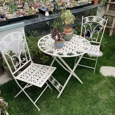 Folding Outdoor Garden Chairs Balcony Iron Table and Chair Nordic Patio Furniture Hollowed Out Pattern Lounge Table and Chairs