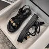 Schnallen Outdoor-Damenschuhe Schick und elegant Großhandel Bequemer neuer atmungsaktiver Modeschuh Asiatische Größe Tägliche Damensandalen