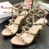 2025 Rosa Leder High Heels 10 cm Frauen Schuhe Dünne Fersen Gold Nieten Damen Pumps Knöchel Schnalle Sandalen Elegante Party Schuhe
