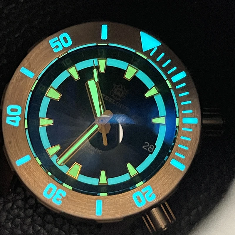 STEELDIVE Herren-Taucheruhren, Automatikuhr, Bronze, Tieftauchen, 3000 m wasserdicht, mechanische Armbanduhr, leuchtender Saphir NH35 Image
