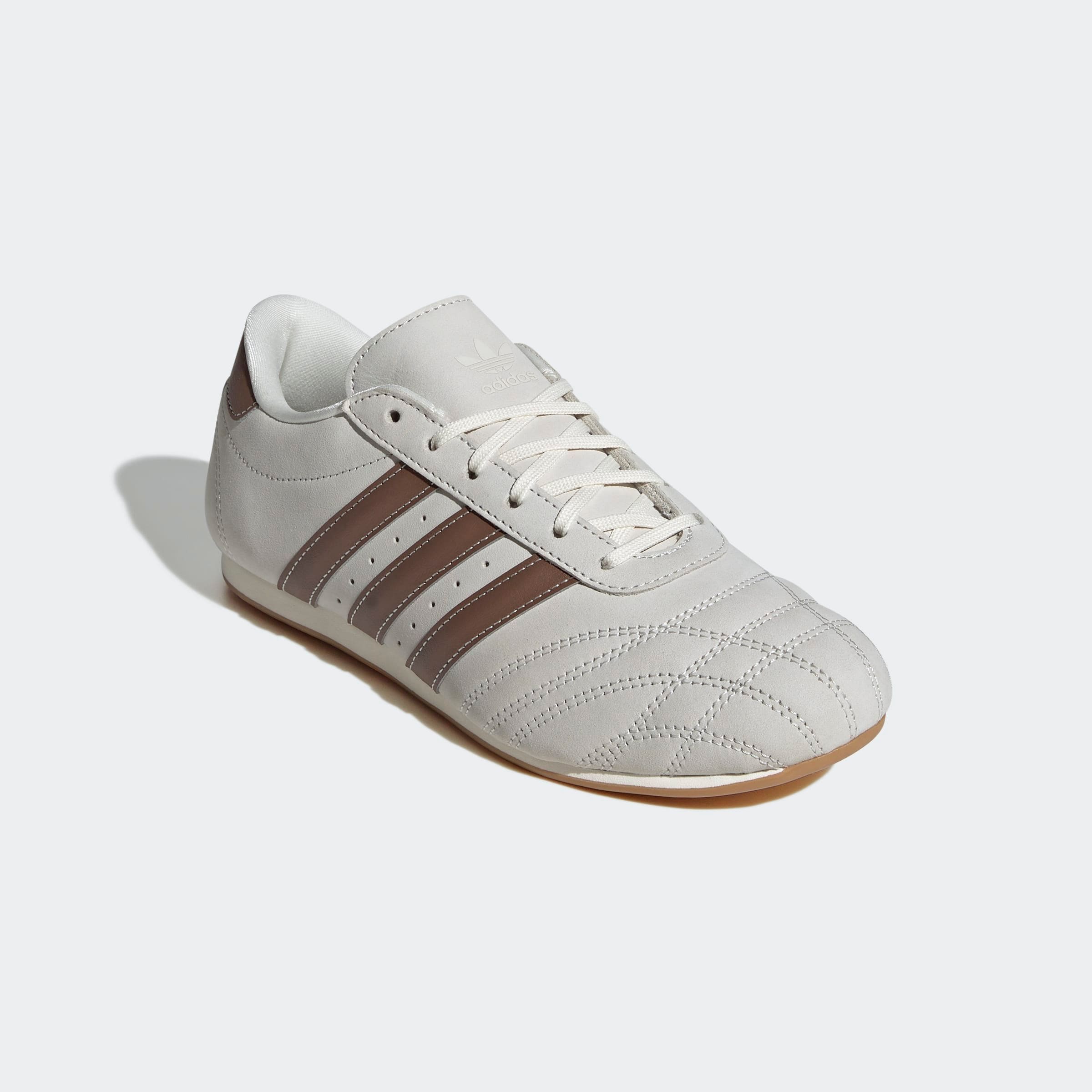 Sneaker ADIDAS ORIGINALS "ADIDAS TAEKWONDO SCHNÜRSCHUH", Gr. 40, weiß (sanftes weiß, preloved braun, gum 3), Leder, Synthetik, Schuhe
