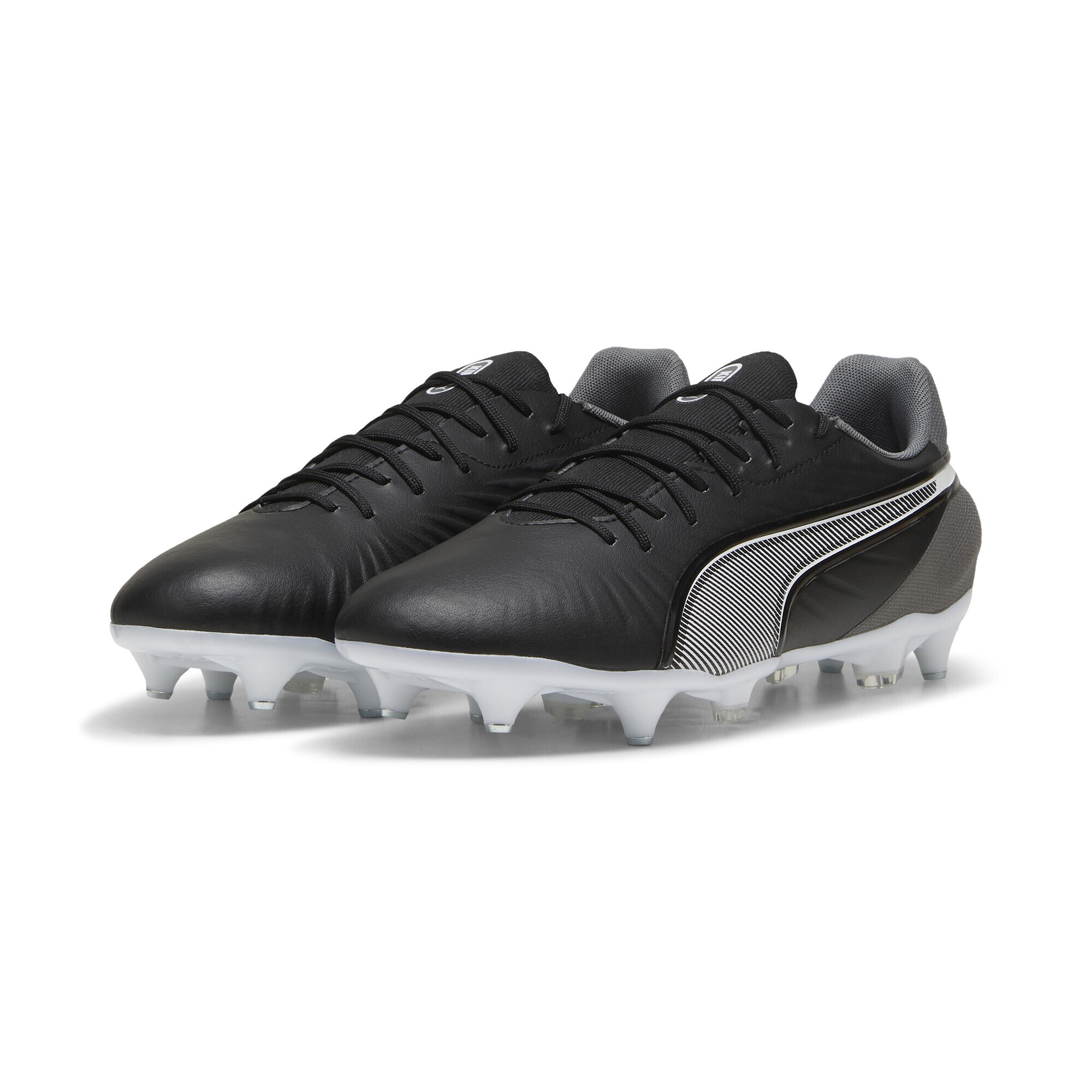Fußballschuh PUMA "KING MATCH MxSG Fußballschuhe Erwachsene", Herren, Gr. 42.5, weiß (schwarz, weiß cool schwarz gray), Obermaterial: Synthetik, Textil; Futter: Textil; Innensohle: Textil; Laufsohle: Synthetik, TPU, Schuhe Fußballschuh