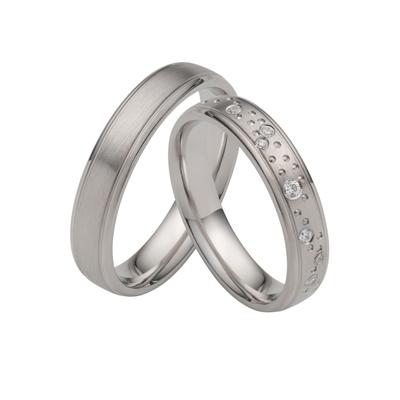 Trauring FIRETTI "Schmuck Geschenk Hochzeit Ehering "LIEBE" Gr. 57, silber (silberfarben, kristallweiß), Fingerringe, 57,mit Zirkonia, Silber 925 (Sterlingsilber), 4,5mm, Made in Germany - wahlweise mit oder ohne Zirkonia (synth.) Image