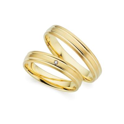 Trauring PHÖNIX "Schmuck Geschenk Gold 333 Trauring Ehering LIEBE versch. Varianten" Gr. 63, gold (gelbgoldfarben), Fingerringe, 63, SI = kleine Einschlüsse mit Brillant, Gelbgold 333, 4,0mm, Made in Germany, wahlweise mit oder ohne Brillant Image