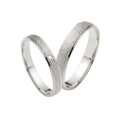 Trauring FIRETTI "Schmuck Geschenk Gold 750 Hochzeit Ehering "LIEBE" Gr. 72, weiß (weißgoldfarben), Fingerringe, 72, ohne Brillant, Weißgold 375, 4mm, Made in Germany, wahlweise mit oder ohne Brillant Image