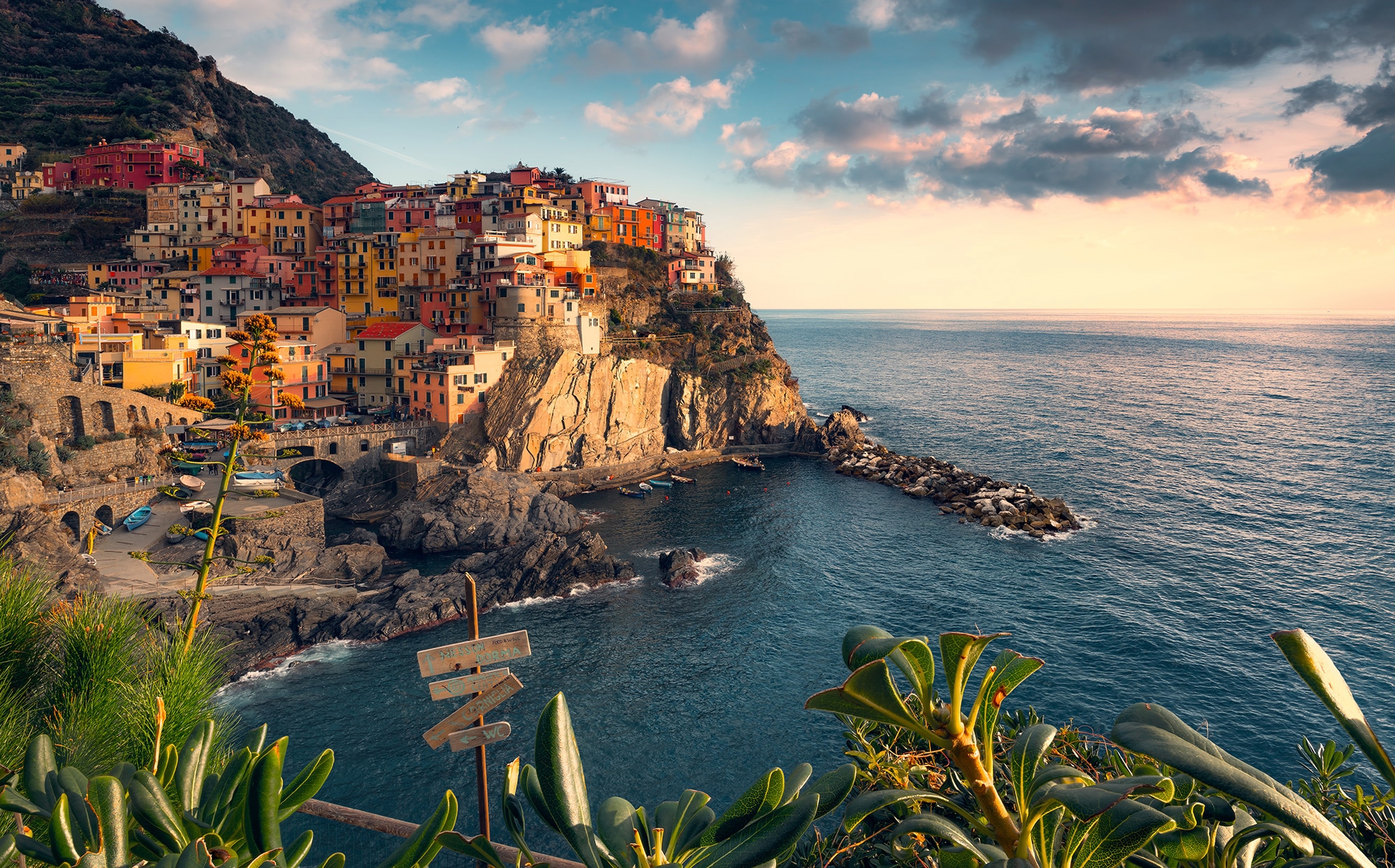 Vliestapete KOMAR "Digitaldruck Vlies - The picturesque Village - Größe 450 x 280 cm", bunt, B:450m L:280m, Vlies, Tapeten, Wohnzimmer, Schlafzimmer