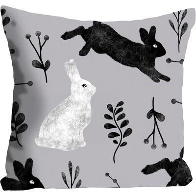 Dekokissen QUEENCE "Eiko", schwarz-weiß (schwarz, grau, weiß, bedruckt), B:40cm L:40cm, Polyester, Dekokissen_Sitzkissen_Kissenhüllen, mit schwarzen und weißen Hasen Image
