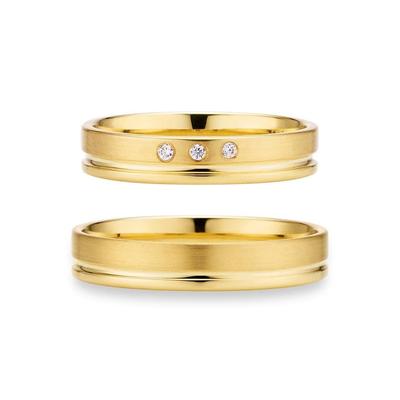 Trauring PHÖNIX "Schmuck Geschenk Gold 333 Trauring Ehering LIEBE versch. Varianten" Gr. 54, gold (gelbgoldfarben), Fingerringe, 54, 0,03 ct SI = kleine Einschlüsse mit Brillanten, Gelbgold 333, 4,0mm, Made in Germany, wahlweise mit oder ohne... Image
