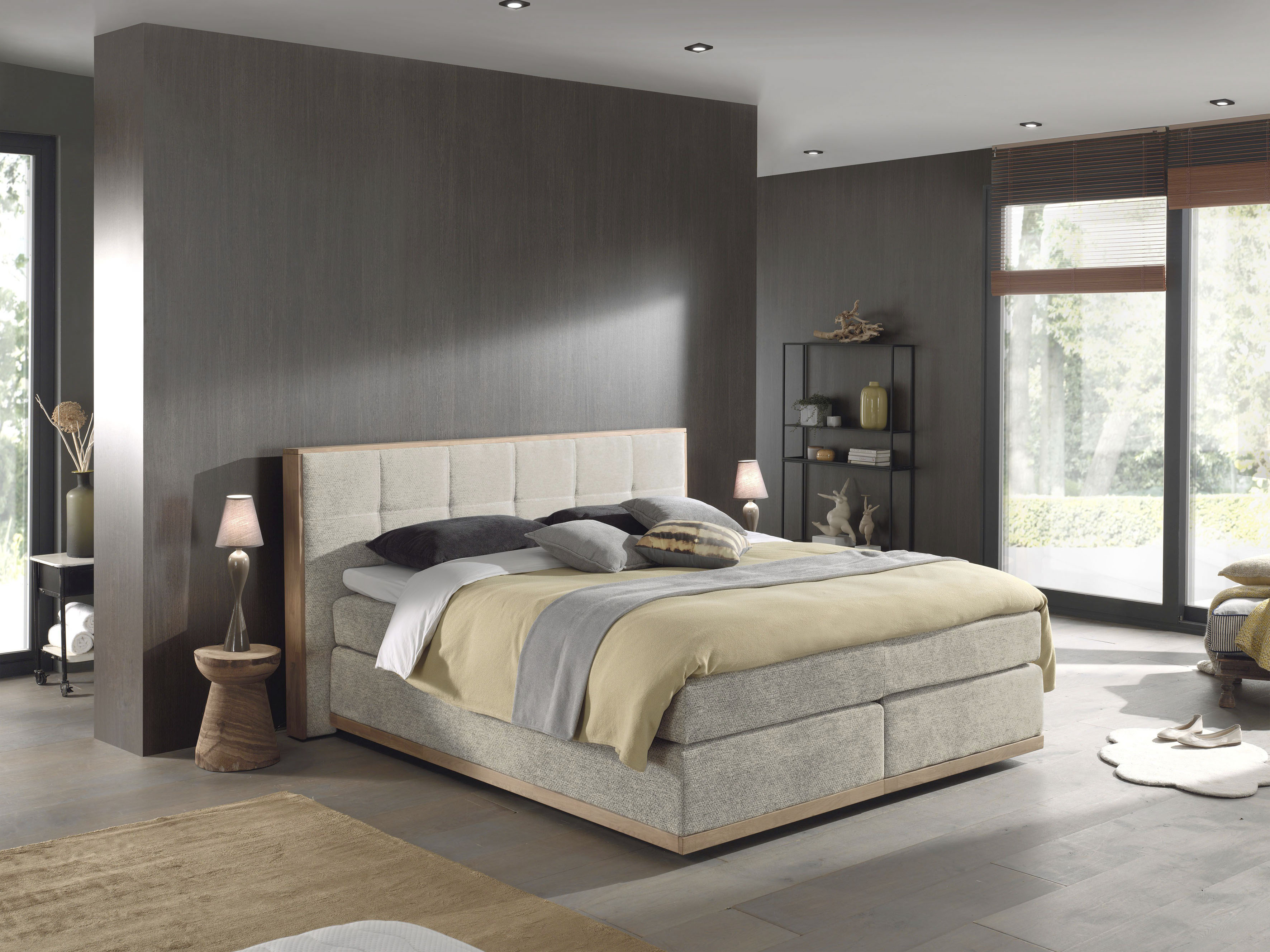 Boxspringbett PLACES OF STYLE "Vinton", beige, B:180cm L:213cm, Komplettbetten, Boxspringbett, aus massiver Eiche, verschiedene Härtegrade (auch H4) Image