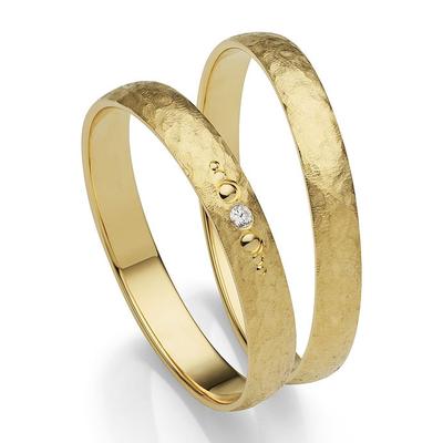 Trauring FIRETTI "Schmuck Geschenk Gold 375 Hochzeit Ehering "LIEBE" Gr. 66, gold (gelbgoldfarben), Fingerringe, 66, ohne Brillant, Gelbgold 375, 3mm, Made in Germany, wahlweise mit oder ohne Brillant Image