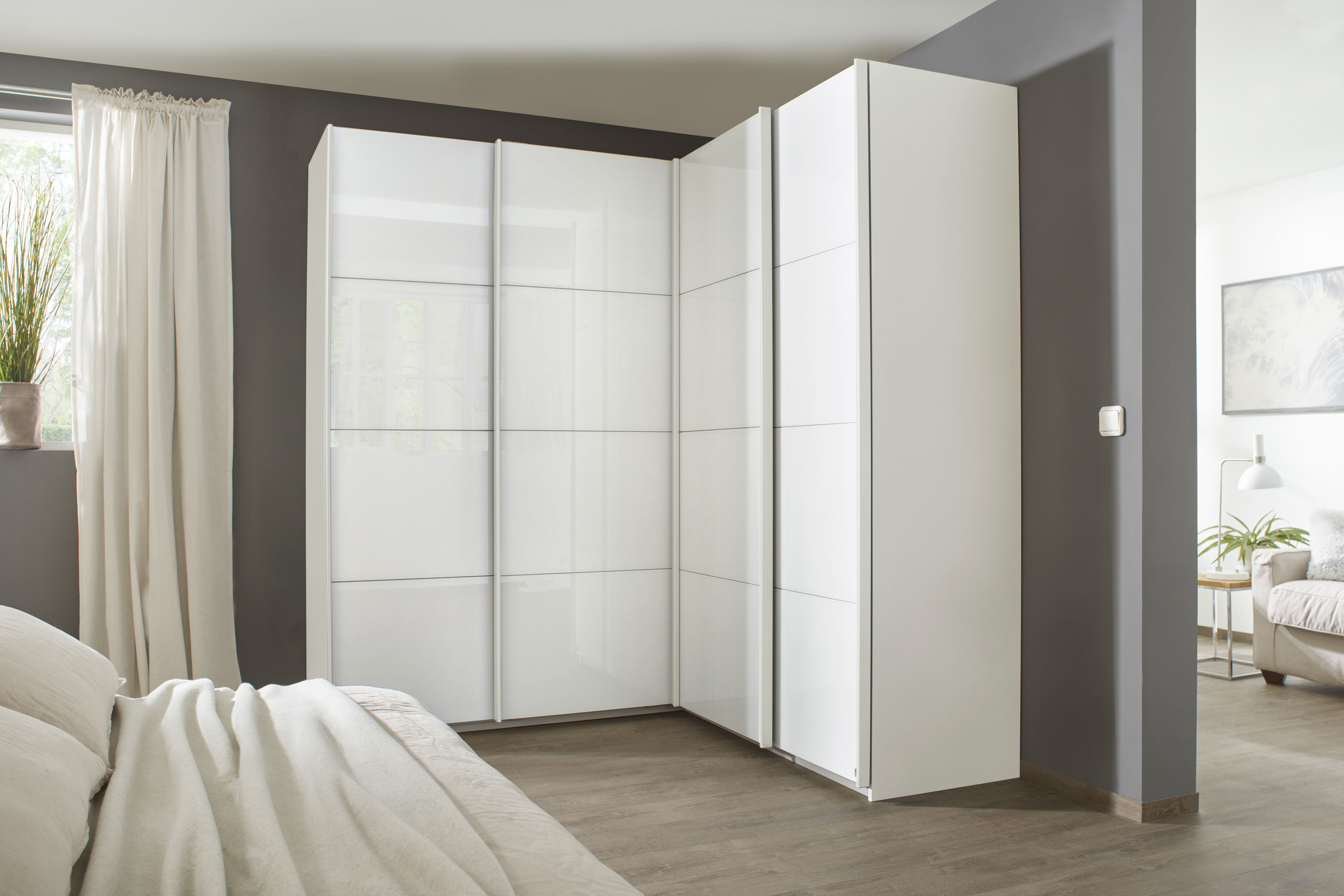 Schwebetürenschrank RAUCH "Quadra", weiß (alpinweiß, hochglanz weiß), B:181cm H:210cm T:187cm, Holzwerkstoff, Schränke, Schwebetürenschrank, Eckschrank inkl. Türendämpfer