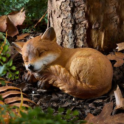 Herbstdeko Gartenfigur Fuchsbaby schlafend Gainsborough