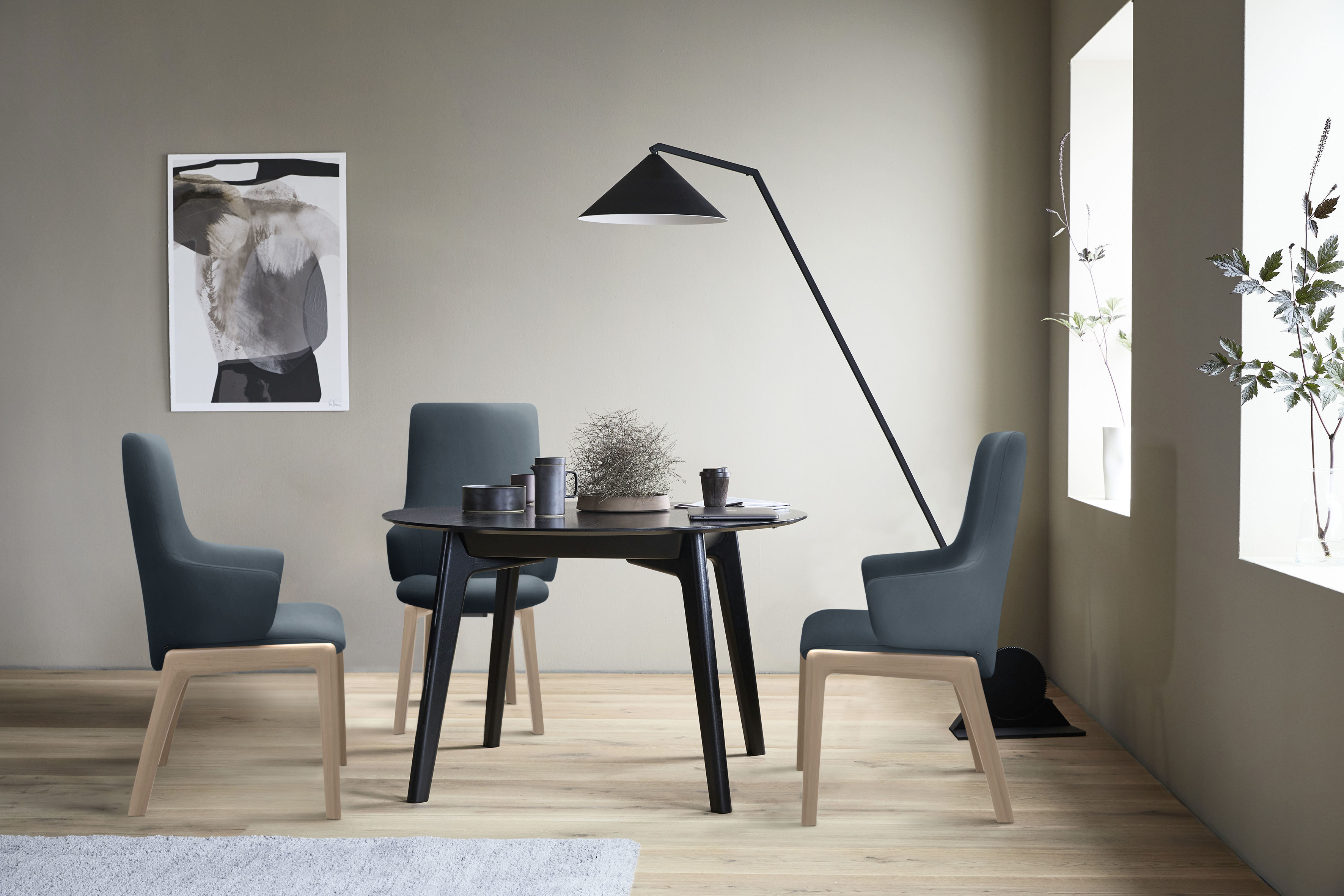 Polsterstuhl STRESSLESS "Laurel", blau (blau dinamica, schwarz), B:58cm H:105cm T:60cm, Microfaser DINAMICA (88% Polyester, 12% Polyurethan), Stühle, Polsterstuhl, High Back mit Armlehne, Größe L, mit abgerundeten Beinen in Schwarz