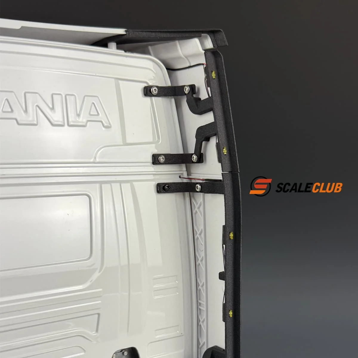 RC Spielzeug Lkw 770S LED Cab Spoiler Schutz Streifen Für Tamiya 1/14 RC Traktor Lkw Teile Für SCANIA 770S 4x2 6x4 Zubehör