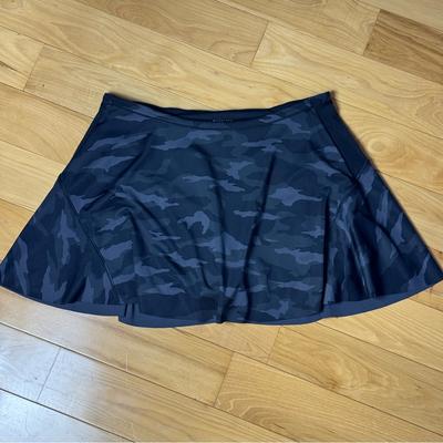 Athleta Shorts | Athleta Black Camo Skort | Color: Black/Gray | Size: L