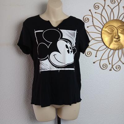 Disney Shirts & Tops | Disney T Shirt Cap Sleeve V Neck Black White Mickey Mouse Graphic Sz Large | Color: Black | Size: Lg