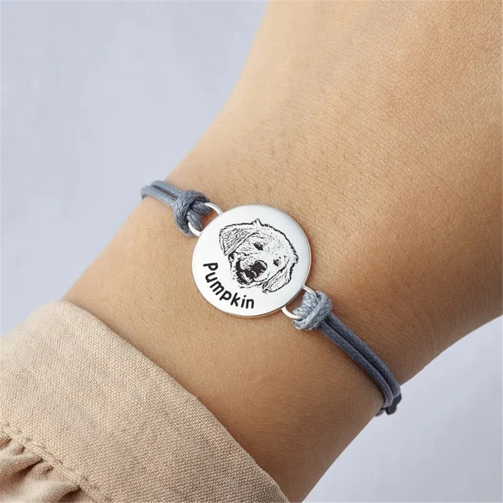 Verstellbare Lederarmbänder mit Katzen- und Hundebild, individuelles Haustierporträt, rundes Anhänger-Armband, verlorenes Erinnerungsgeschenk für Haustierliebhaber Image