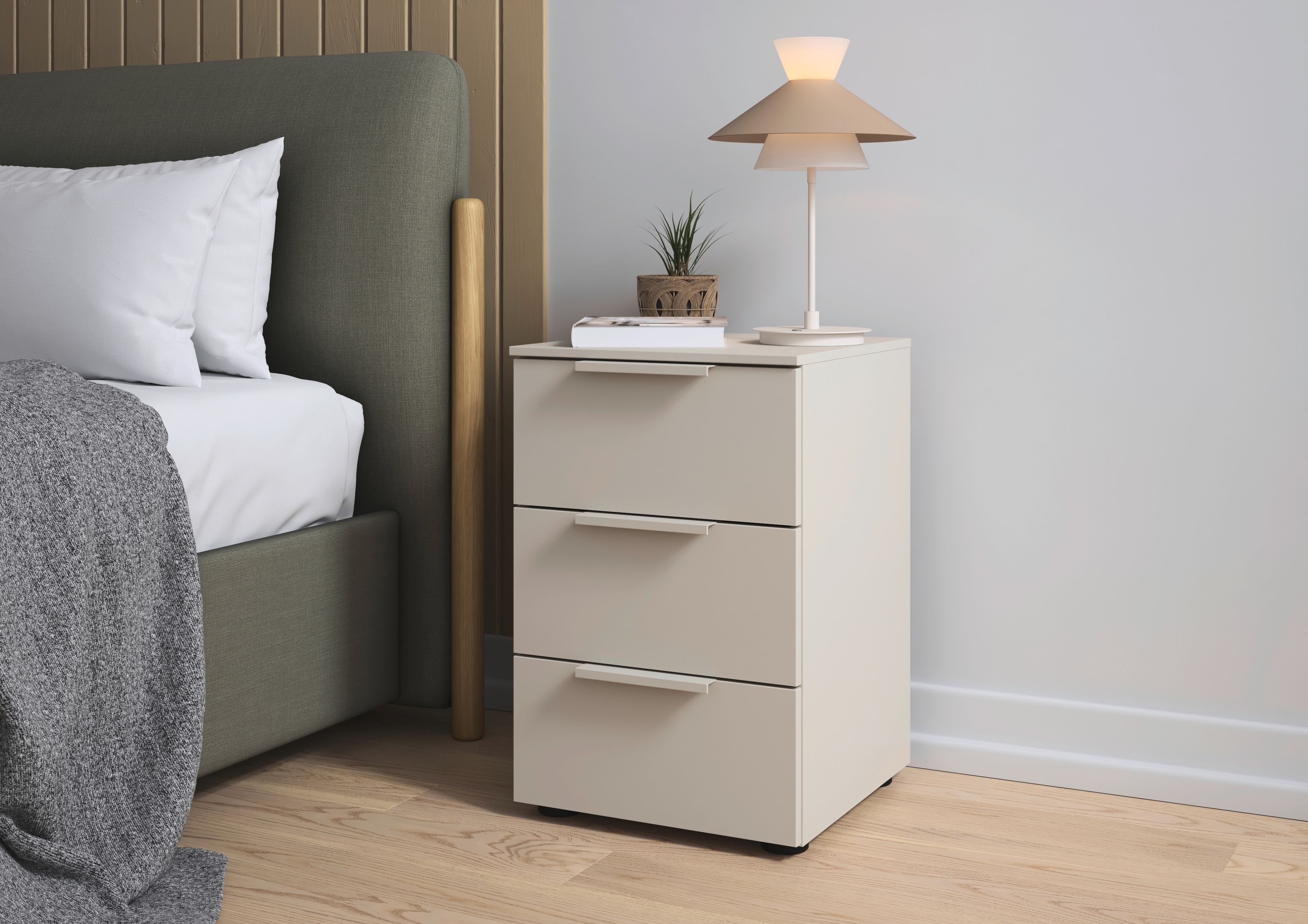 Nachtkommode "Nachttisch Nachtschrank Nachtkonsole SERINA eleganter Eyecatcher", beige (beige (champagner)), B:40cm H:61cm T:42cm, Holzwerkstoff, LEGER HOME BY LENA GERCKE, Sideboards, mit 3 Schubkästen sowie hochwertigen Metallgriffen MADE IN GERMANY