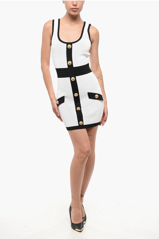 Zweifarbiges Minikleid mit Zierknöpfen in Schwarz & Weiß Image