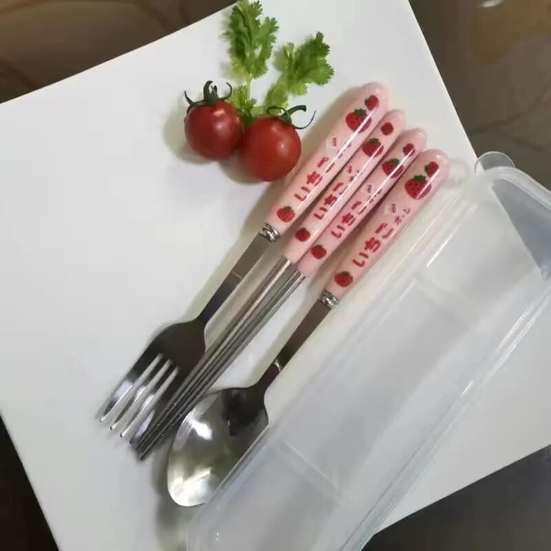 Cute Strawberry Korean Cutlery Set With Case Portable Stainless Steel Tableware For Travel And Kitchen three piece Set