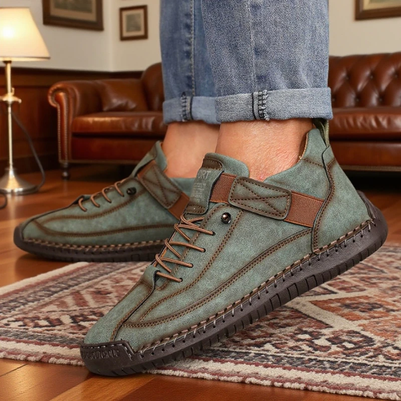 Herren-Mid-Top-Bare-Stiefel, Frühlings-Loafer mit weicher Sohle, modische Business-Herrenschuhe im britischen Stil, handgefertigtes Leder mit flachem Boden