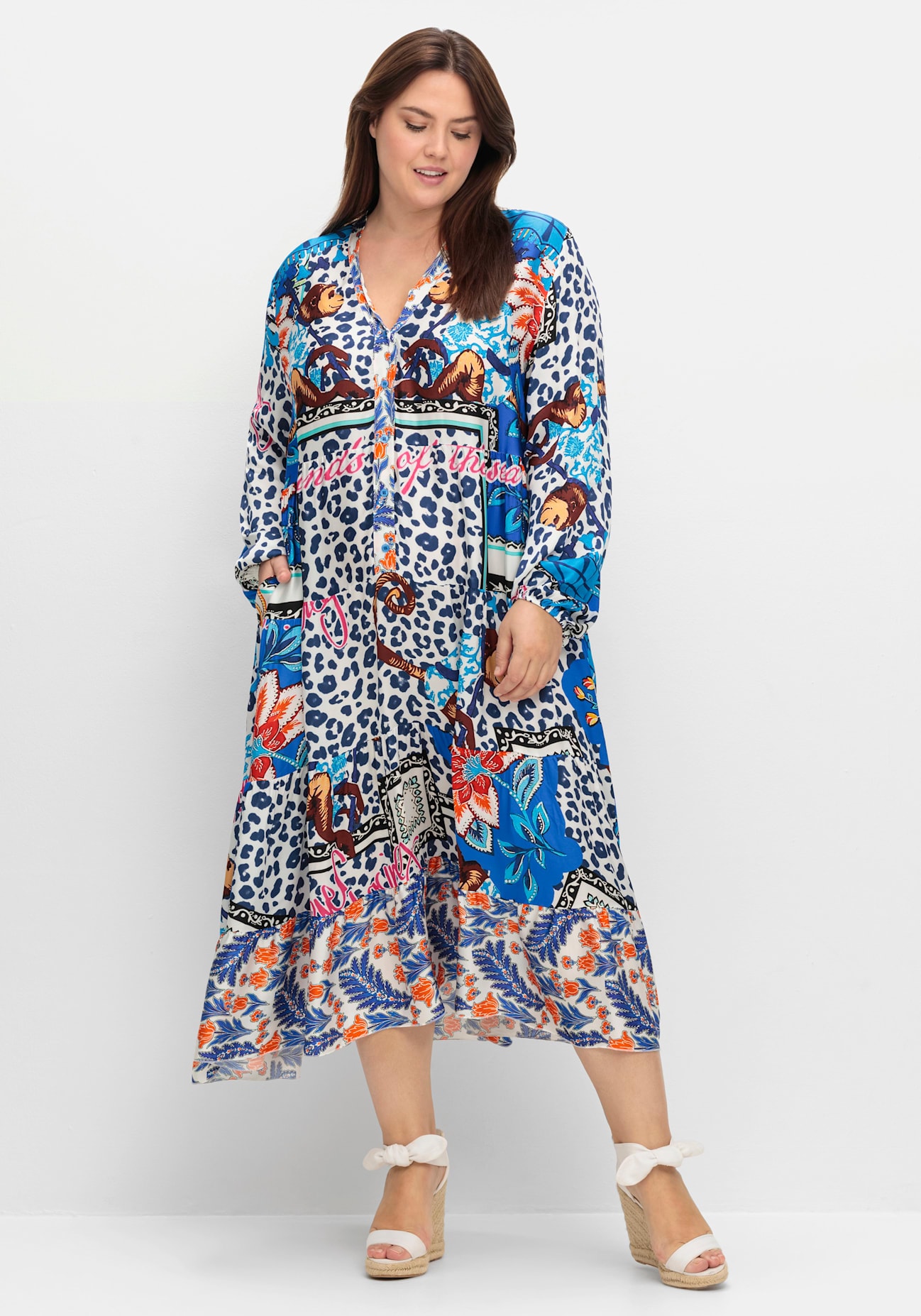 Maxikleid "Maxikleid", Damen, Gr. 48, Normalgrößen, blau (blau gemustert), 100% Viskose, animal-print, bedruckt, geblümt, gemustert, mehrfarbig, lang, V-Ausschnitt, Kleider Image
