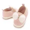 Niedliche und plüschige Herbst- und Winter-Babyschuhe für 0–18 Monate, Schmetterlingsknoten, komplett aus Baumwolle, bequeme, lässige, flache Baby-Schuhe, Wanderschuhe