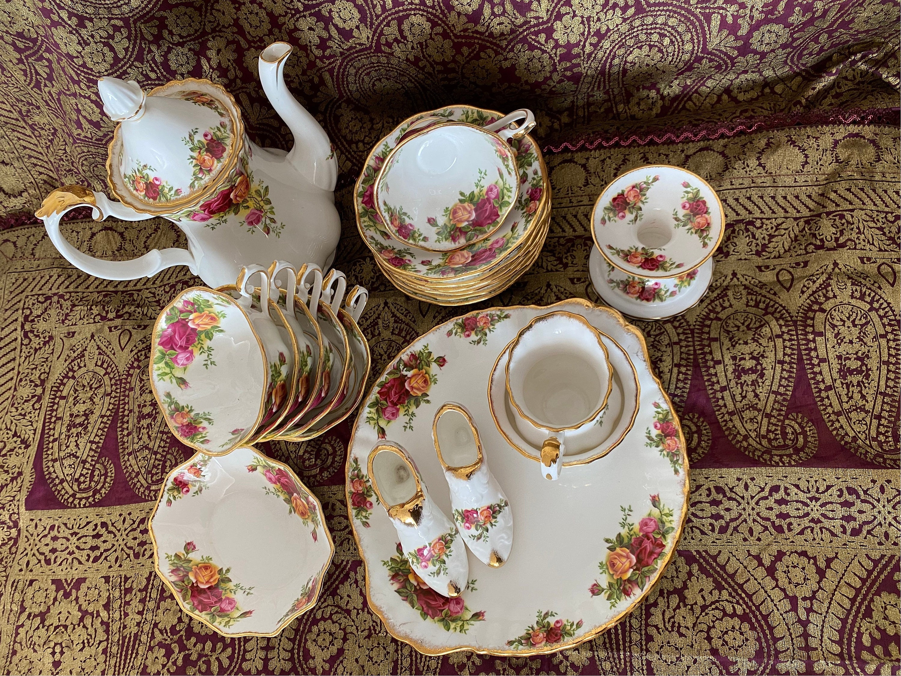 Royal Albert Old Country Roses Avon set da tè con tazza da tè e piattini, teiera inclusa, 20 pezzi, porcellana inglese.