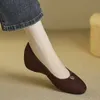 Versteckter Keilabsatz, flacher Mund, einzelne Schuhe, weiches Leder, Wildleder, runde Zehenpartie, mittelhoher Absatz, Damenschuhe, Lederschuhe für Petite