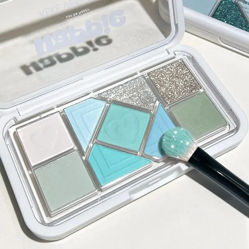 Mint diffuses Rosa, blau, kleiner rosa Rahmen, neunfarbige Lidschattenpalette, niedrige Sättigung, klare, mintgrüne Perle, matt, sanftes, reines Des Image