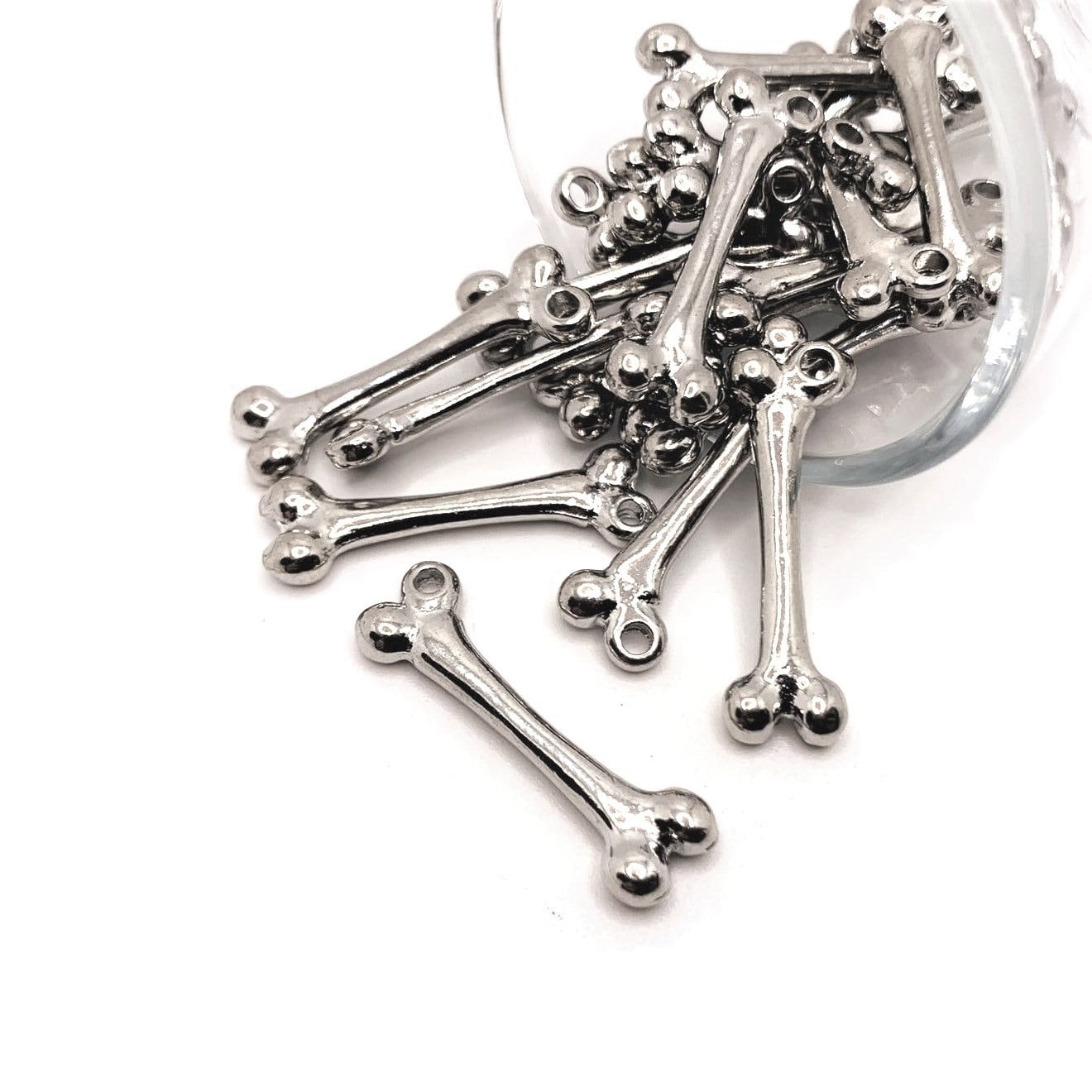 4, 20 o 50 ciondoli in argento a forma di osso del femore, ciondoli in argento a forma di scheletro, anatomia, osso della gamba, Halloween, 3D / Spedi