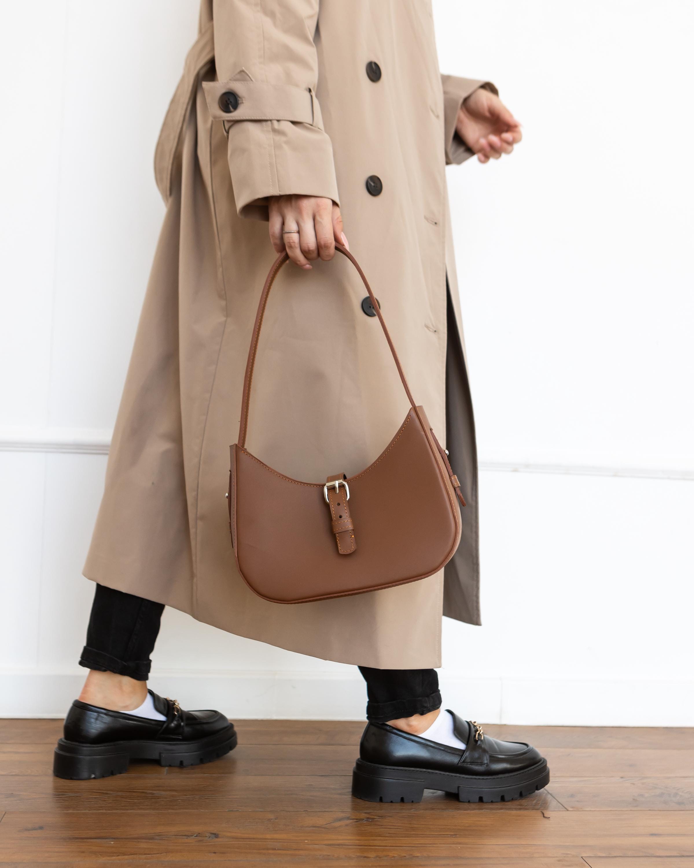 Elegante borsa a mano in pelle a forma di mezzaluna, borsa a tracolla personalizzata a forma di mezzaluna, piccola borsa con manico superiore, borsa m