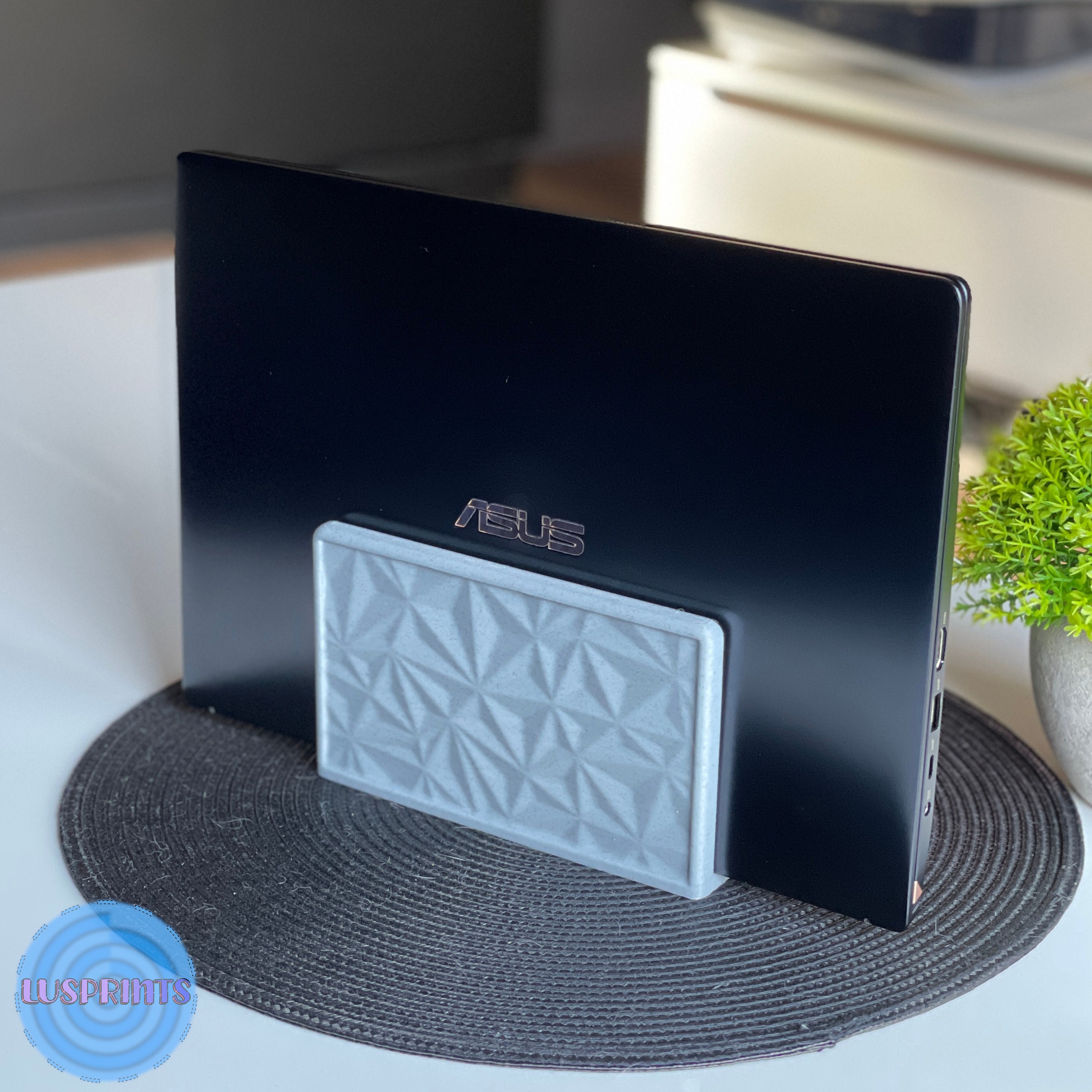 Supporto verticale per MacBook / Dock per laptop / Supporto per laptop / colore personalizzato