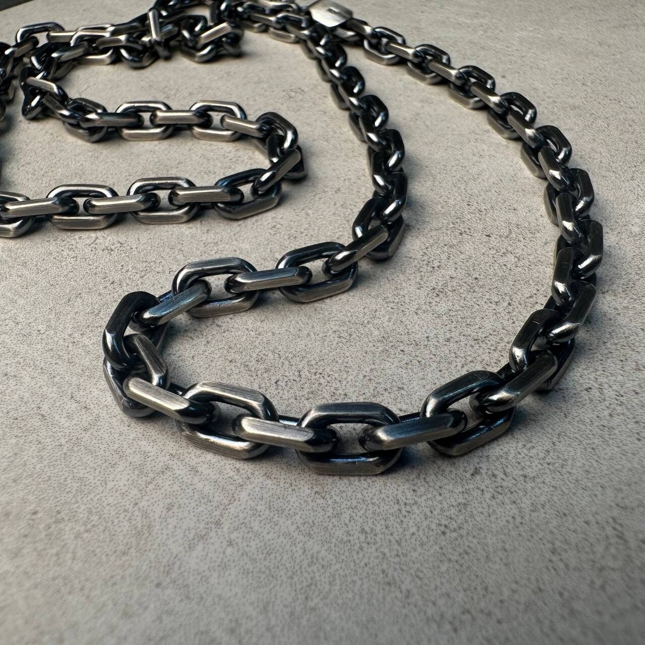 collana da uomo in argento sterling, collana con iniziale in argento, collana in argento ossidato, catena in argento sterling, ciondolo per collana in