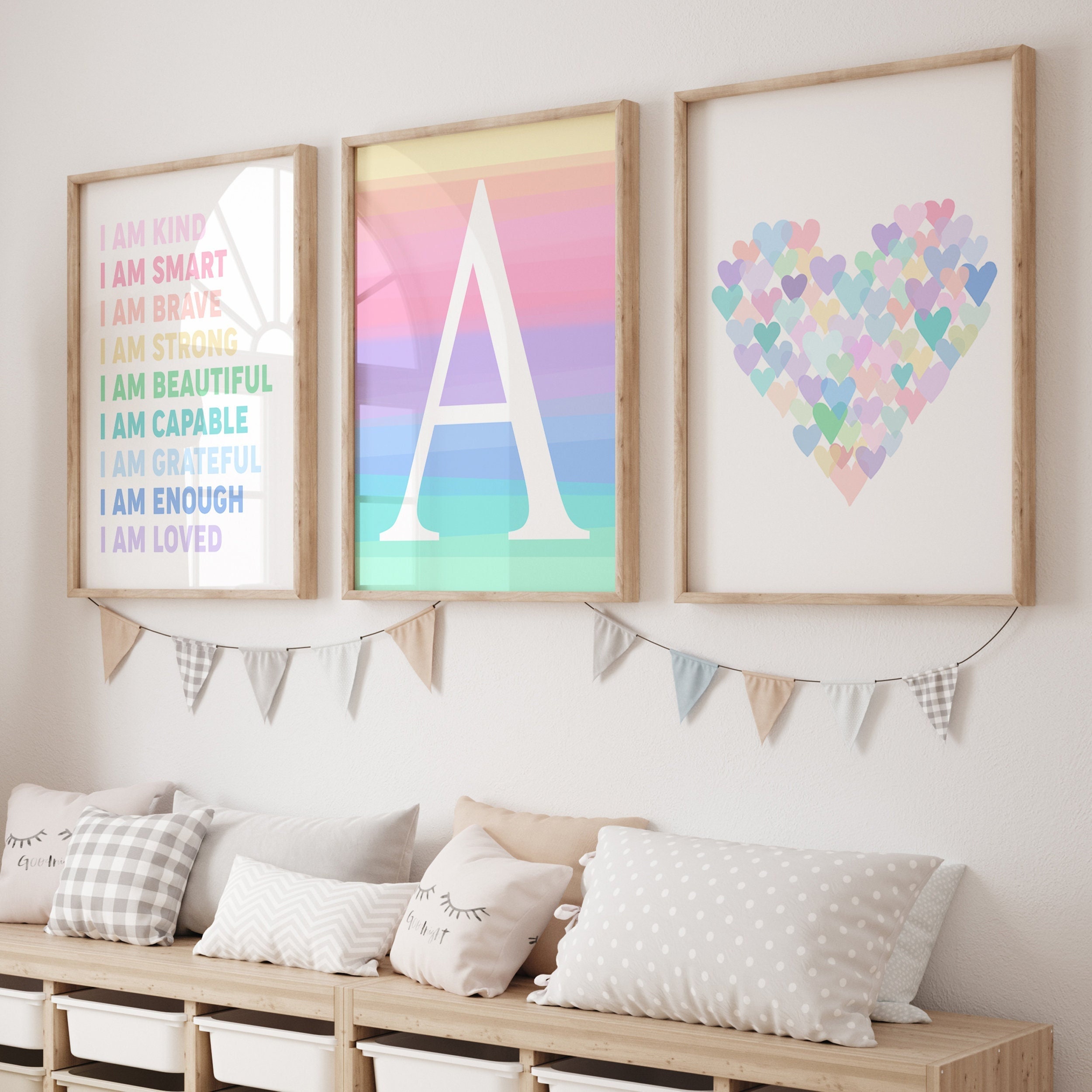 Quadri colorati per la cameretta delle ragazze, stampe con affermazioni positive, cuori pastello, set di 3 stampe o tele a forma di cuore.