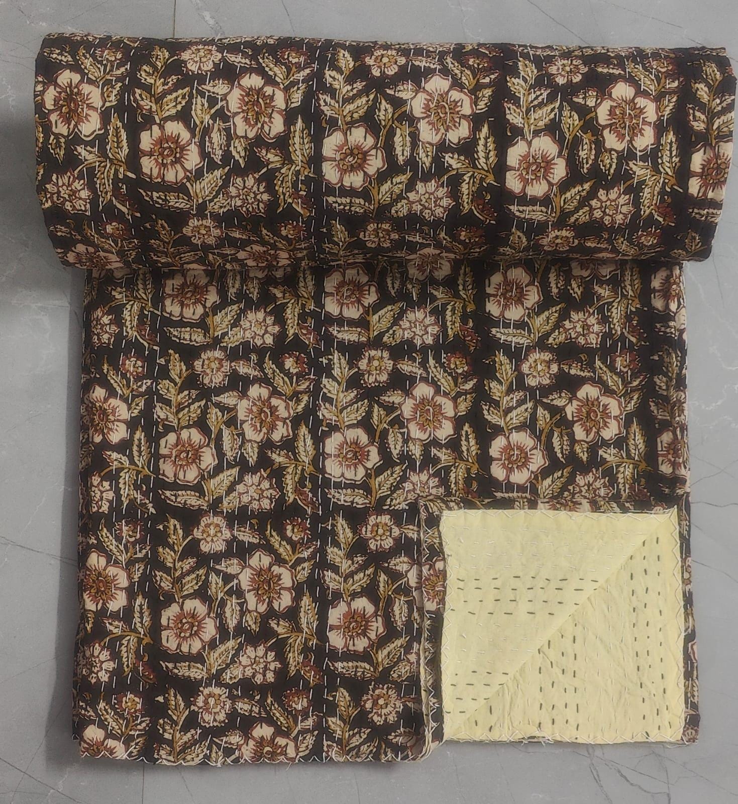 Trapunta Kantha nera indiana Trapunta Kantha Trapunta Kantha Queen Trapunta Kantha indiana Trapunta Kantha nera Copriletto Kantha indiano Fatto a mano