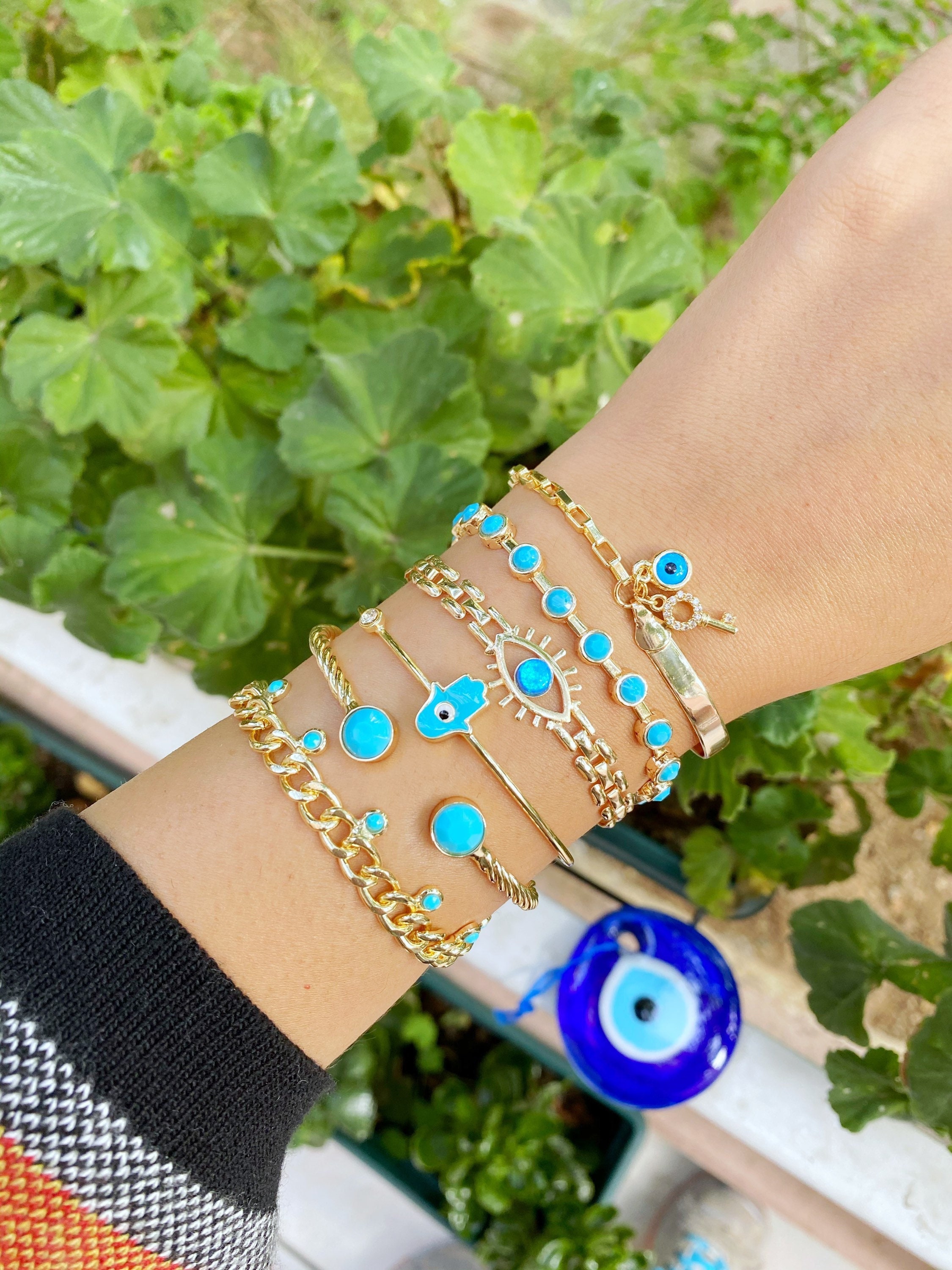 Bracciale a catena con maglie dorate, braccialetto con occhio maligno, braccialetto con occhio maligno blu, braccialetto a catena con perline turchesi