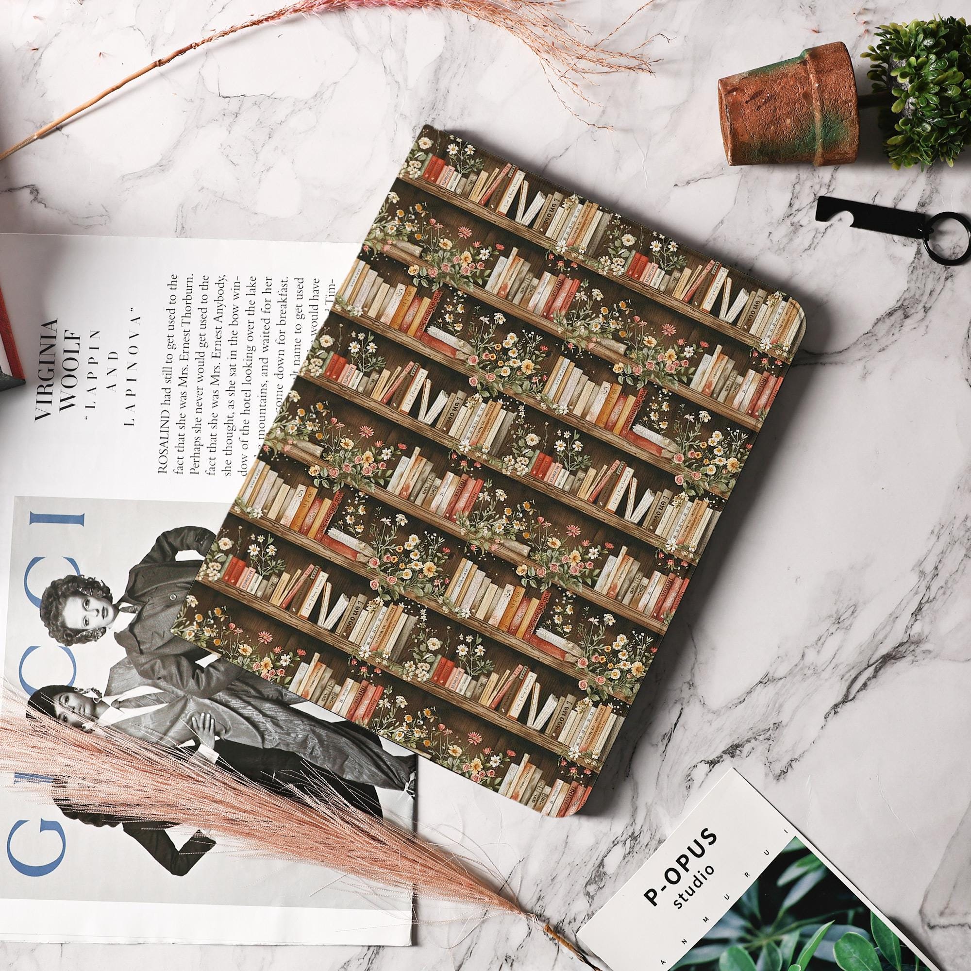 "Custodia per iPad Bookshelf Floral per iPad Air 7 6 5 4 iPad Pro 13\" 12.9\" 11 pollici Custodia per iPad Air e iPad Pro 13 Custodia per iPad 10 9 8 iPa"