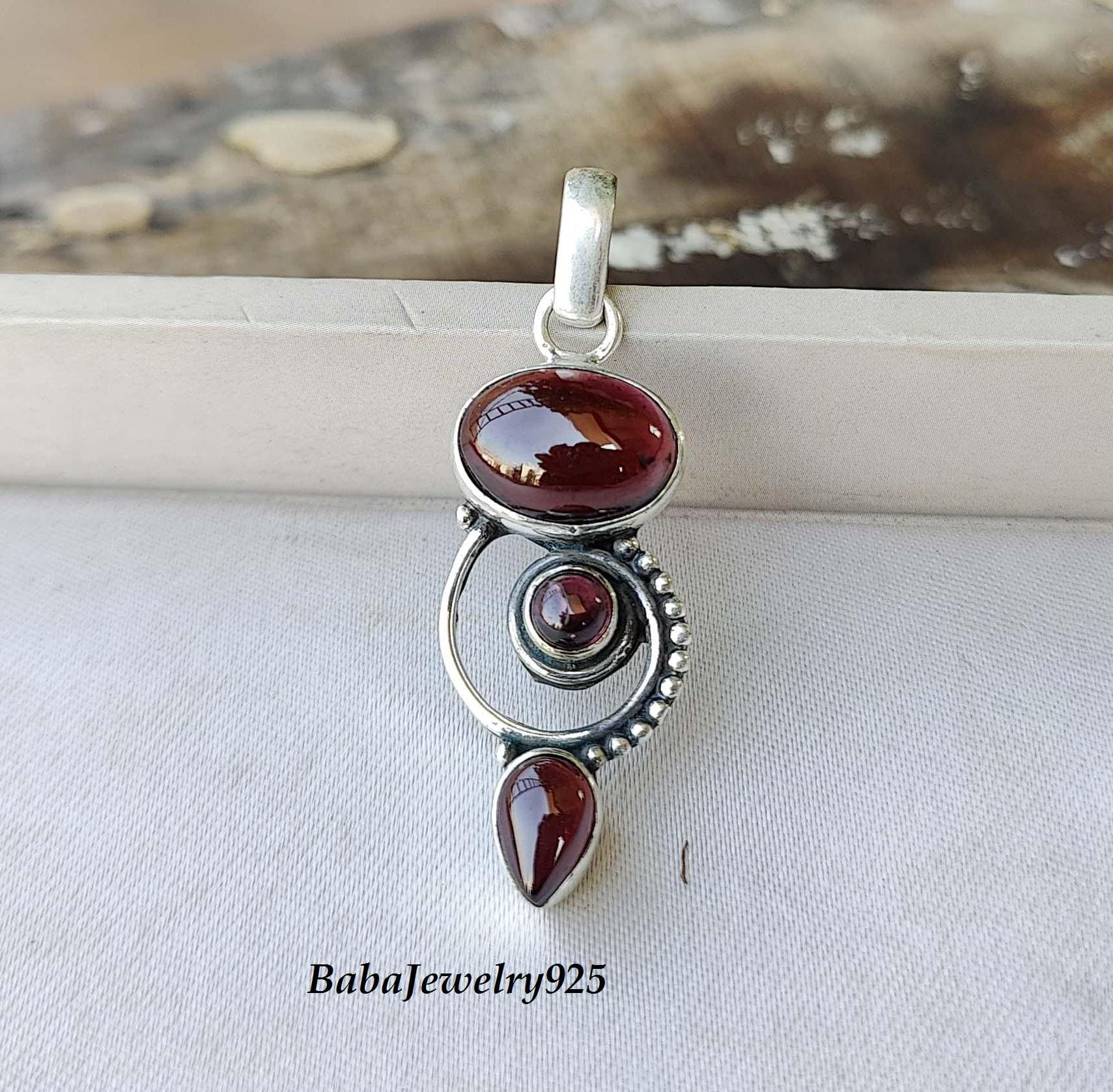 Ciondolo in granato naturale, ciondolo da donna fatto a mano, argento sterling 925, ciondolo con pietra preziosa granato, gioielli in argento, regalo