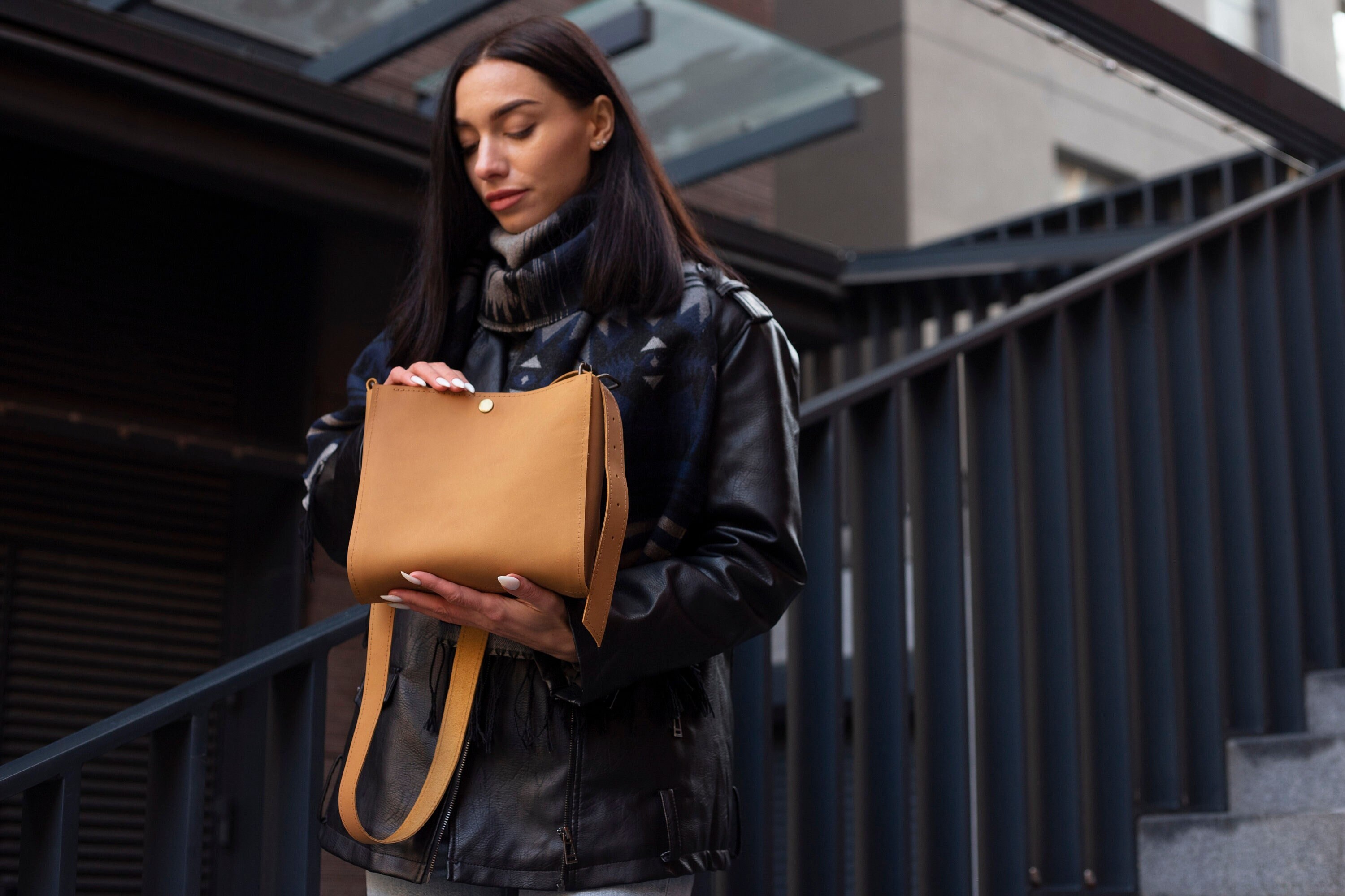borse a tracolla, borsa a tracolla, piccola borsa a tracolla, borse a tracolla da donna, borsa a tracolla in pelle, borsa in pelle, borsa fatta a mano