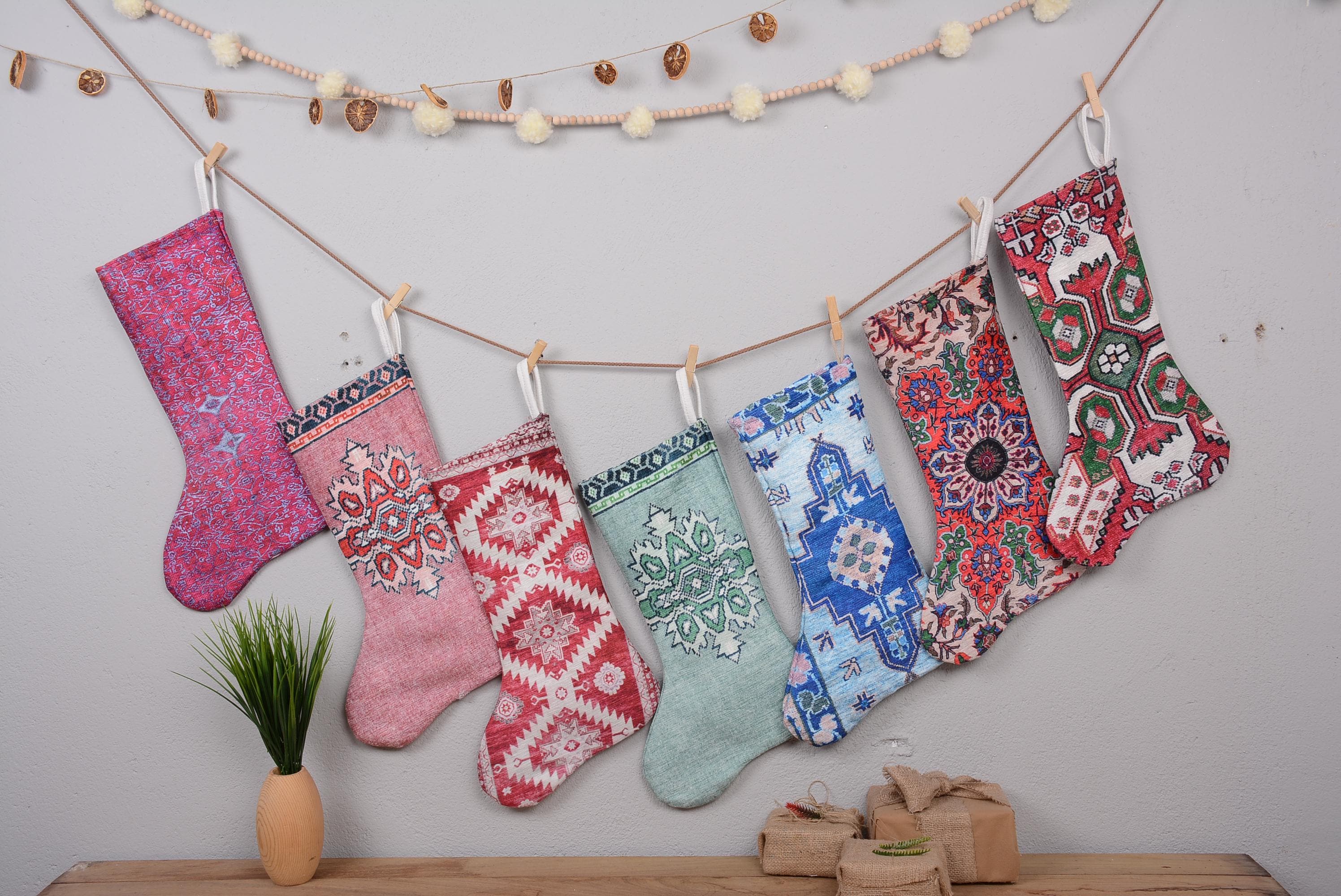 Calza di Natale rustica, calza con motivo kilim vintage, calza fatta a mano, calza con monogramma, calza di Natale boho, calza di famiglia