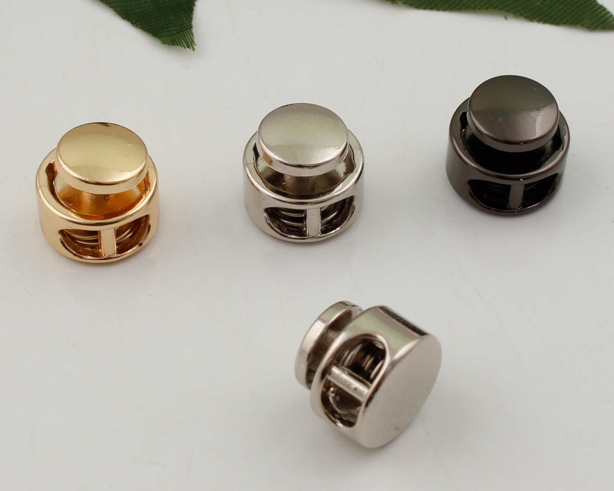 cavo metallico blocco due fori cavo blocco tappo cavo tappo cavo-blocco molla arresto interruttore tappo nero blocco cavo 2-4-10 pezzi